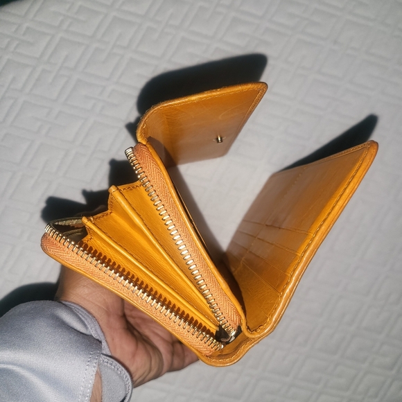 Gucci Continental Leather Long Wallet..Authentic.. - Picture 7 of 15